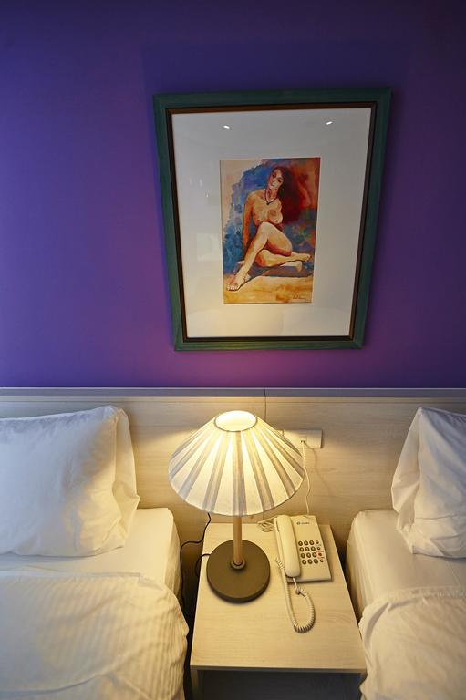 Lily Hotel Καοσιούνγκ Εξωτερικό φωτογραφία